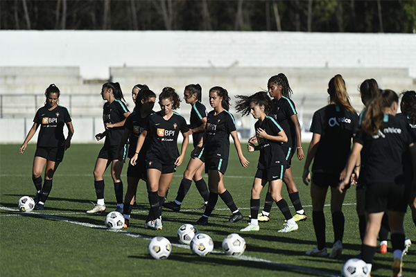 Seleção Nacional sub-23 de Futebol Feminino na Academia Distrital de Futebol