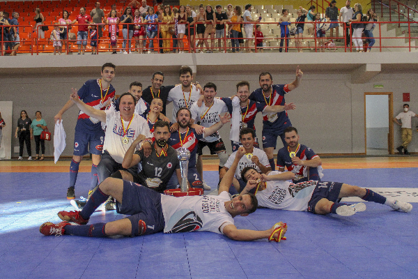 Gente da Nave-Alvite vence a Taça de Futsal Masculino