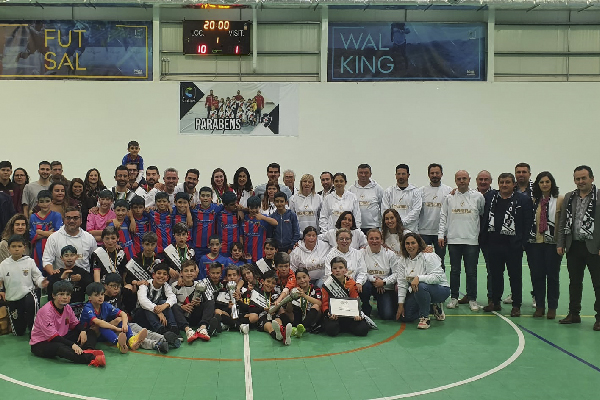 Futsal: Juniores E do Nespereira FC receberam a Taça de Campeões Distritais