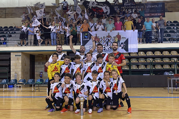 Nespereira FC vence Taça de Juniores “E", em Futsal.